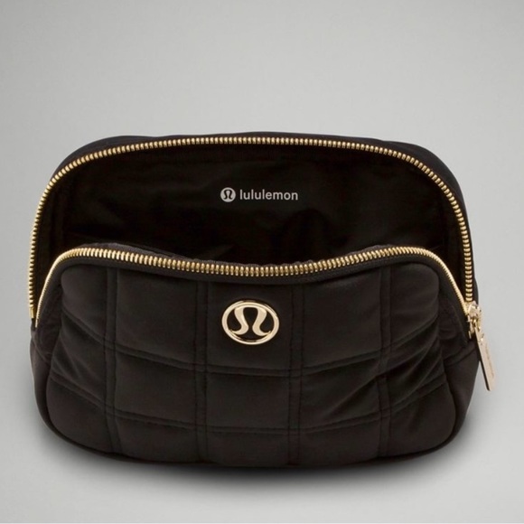 Lululemon Everywhere Belt Bag Quilted Velour Black & Gold Velvet Crossbody Nwt - Picture 2 of 6